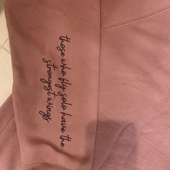 Bella+Canvas Sweatshirt Sz Large Grandma Bird Lover Floral Pink Sparrow - Picture 3 of 5